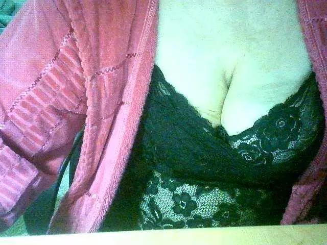 Offline RomachkaT on BongaCams