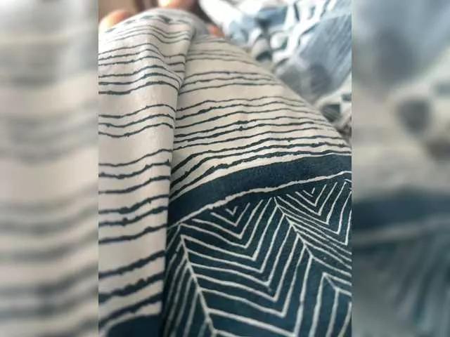 Offline Roof-is-on-fire on BongaCams