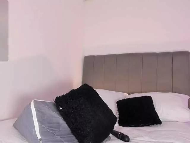 Offline RosseeDaw on BongaCams