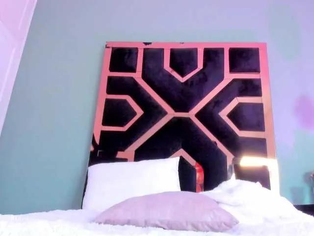 Offline Sabrina-spencerr on BongaCams