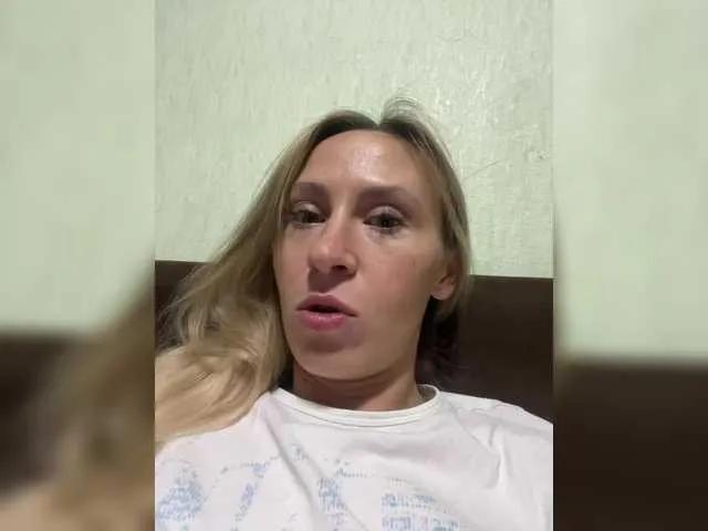 Offline Saveta on BongaCams