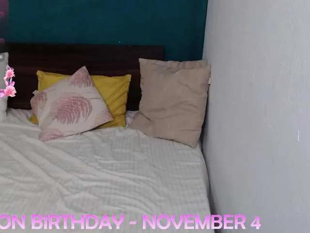 Offline scarlett-dubois on BongaCams