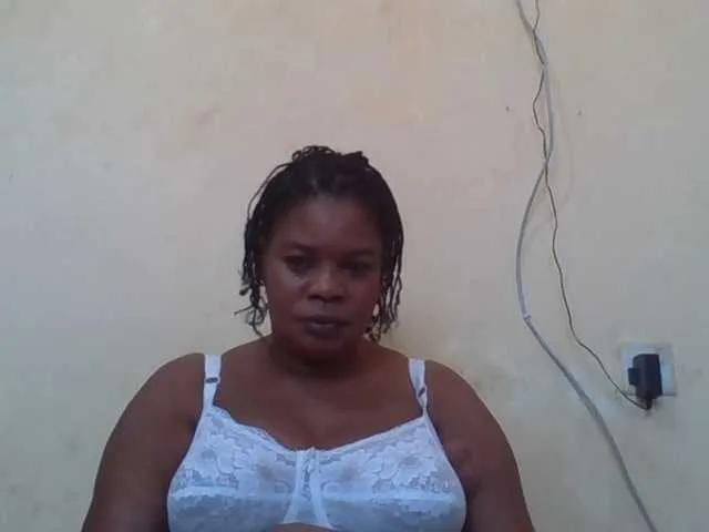 Freechat Sexydove on BongaCams