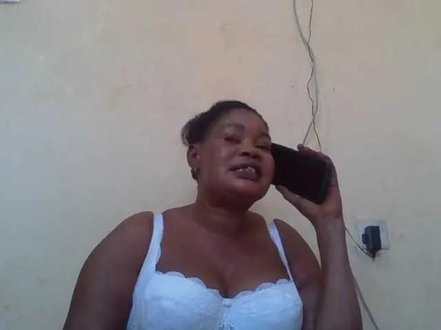 Freechat Sexydove on BongaCams