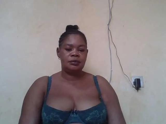 Freechat Sexydove on BongaCams