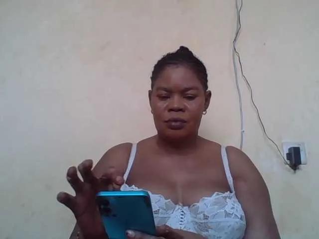 Freechat Sexydove on BongaCams