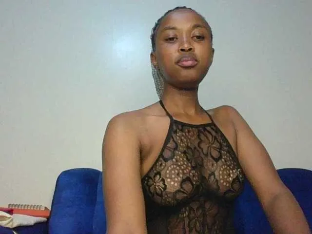 Offline shanizz001 on BongaCams