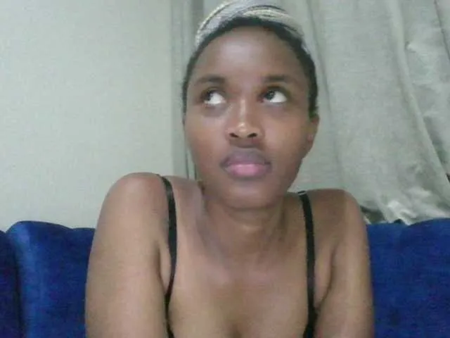 Offline shanizz001 on BongaCams