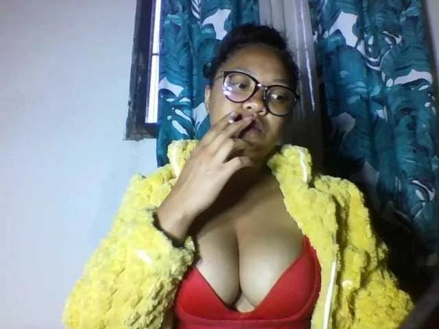 Offline Sheilkahsexy on BongaCams
