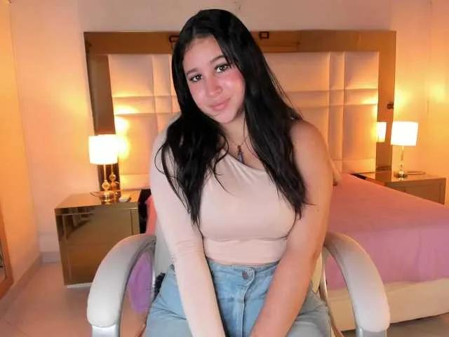 Offline Siennaa-Rosee on BongaCams