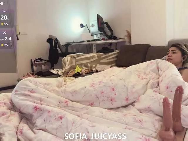 Offline SofiaJuicyAss on BongaCams