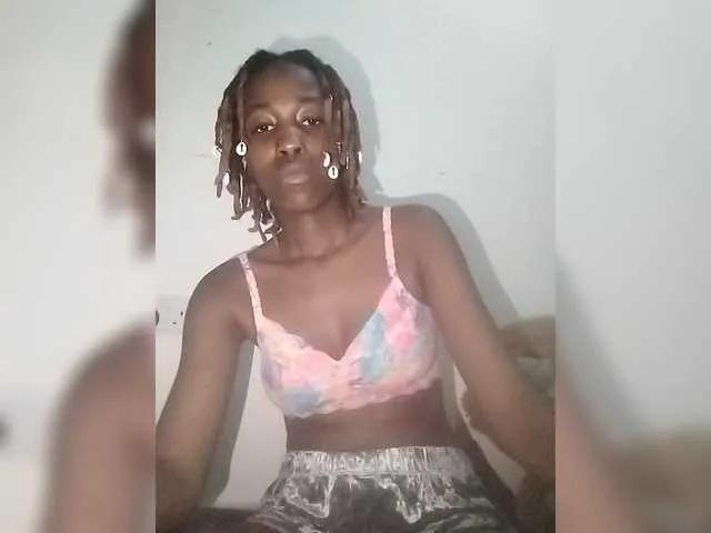 Offline softrouge on BongaCams