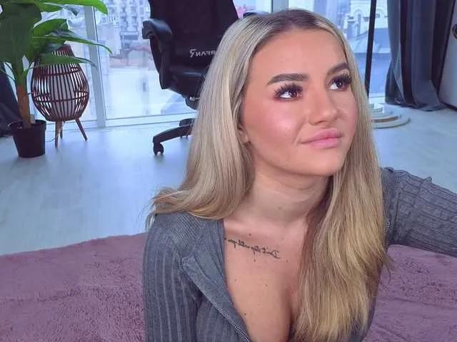 Freechat SpoilM3Mor3 on BongaCams