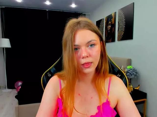 Offline Strawberrye on BongaCams