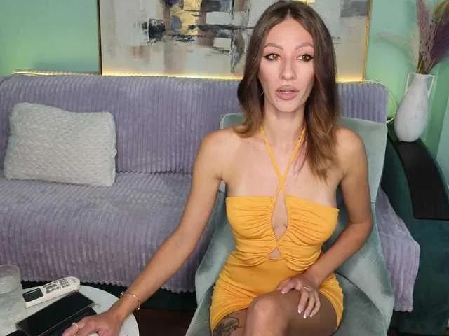 Offline su4e4ka5555 on BongaCams