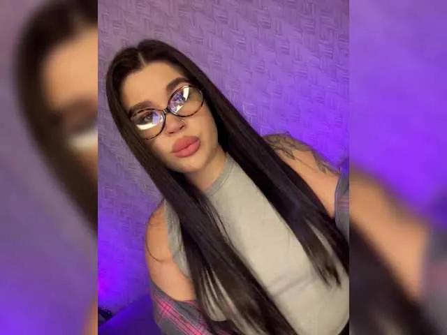 Freechat suchka-black- on BongaCams