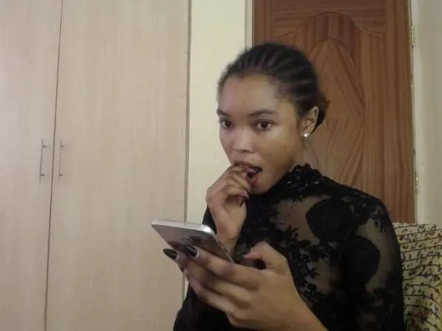 Offline sumeyhia on BongaCams