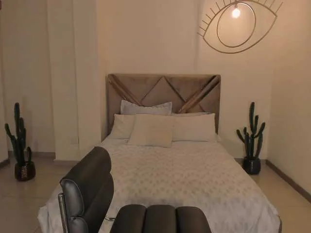 Offline SunnyRiversX on BongaCams