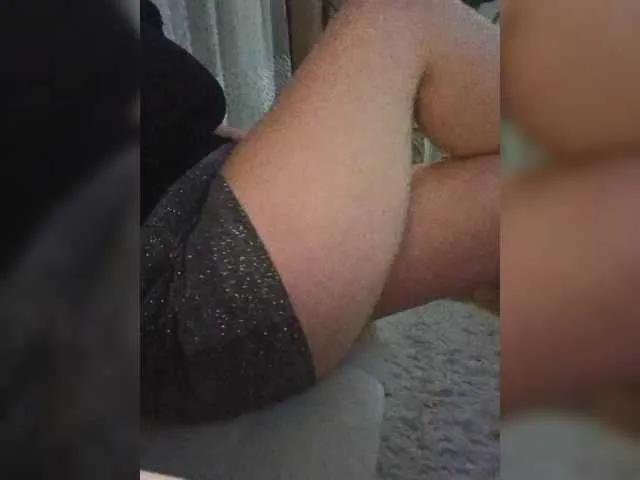 Offline Swit777 on BongaCams