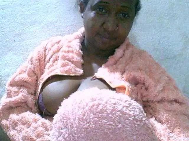 Offline Sylivinaahh on BongaCams