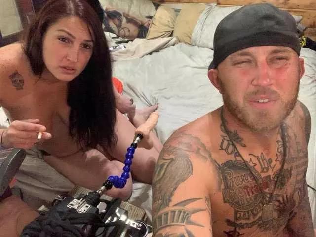 Freechat Tattedtrouble on BongaCams