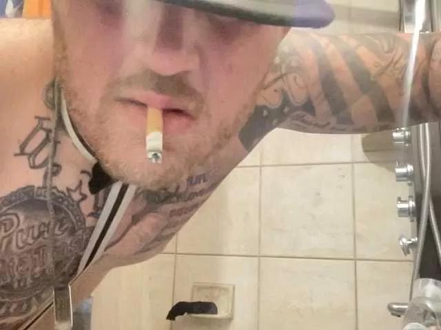 Freechat Tattedtrouble on BongaCams