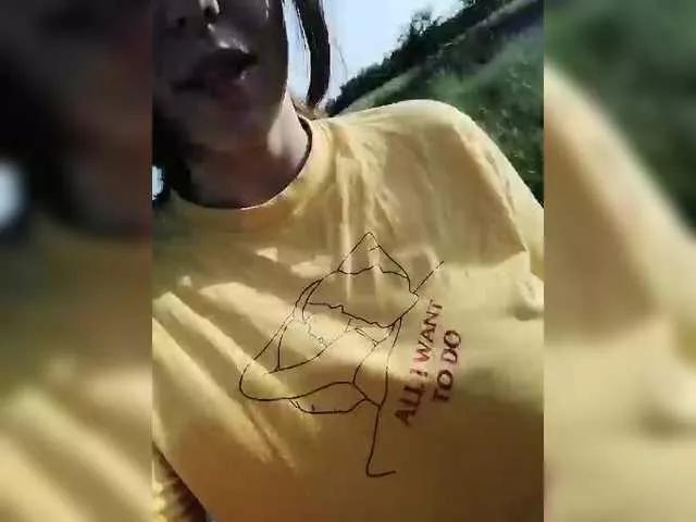 Offline TenderBerry on BongaCams