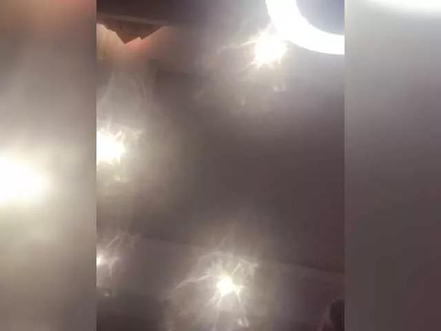 Freechat tieta on BongaCams