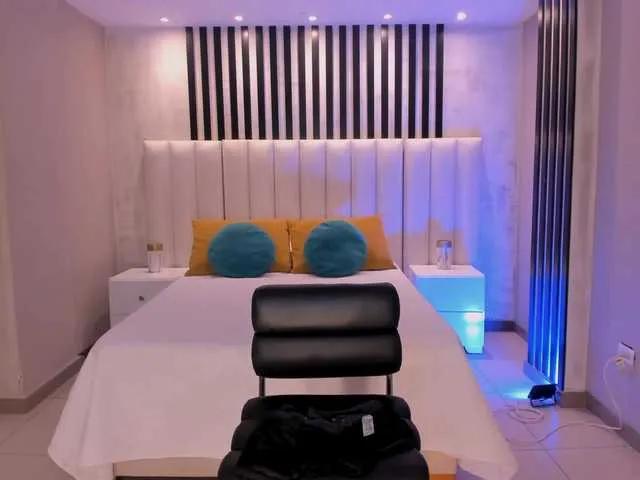 Freechat TiffannySins on BongaCams