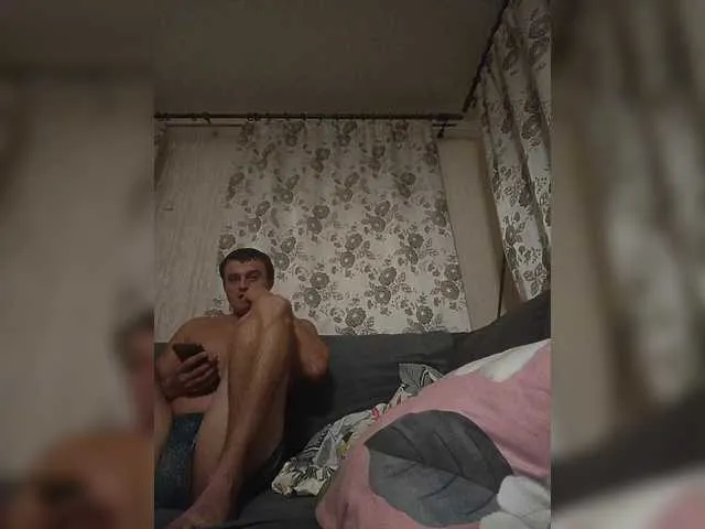 Offline UAlinas2003 on BongaCams