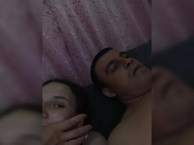 Offline UAlinas2003 on BongaCams