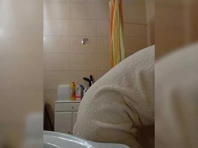 Offline ula2015 on BongaCams