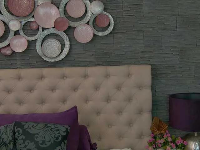 Offline VannyFoxx on BongaCams