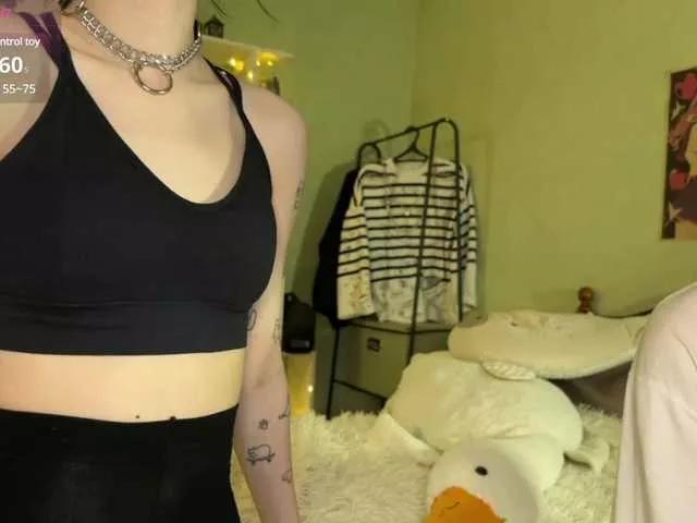 Freechat VeryRareTwins on BongaCams