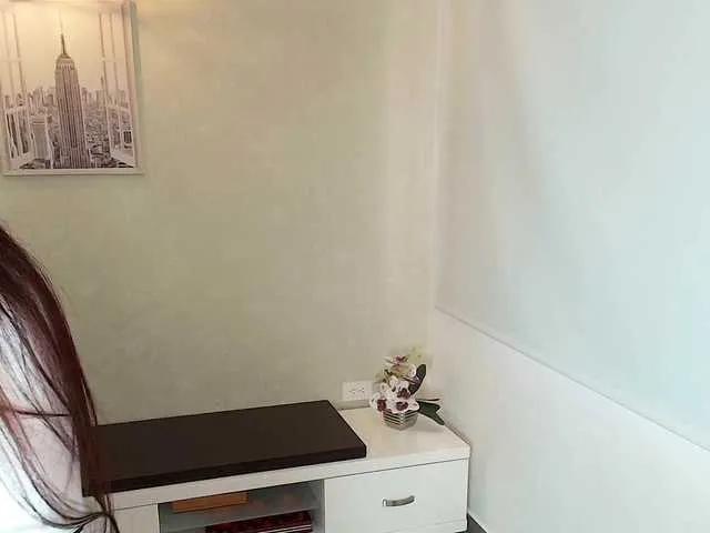 Offline Victoria-Collins on BongaCams