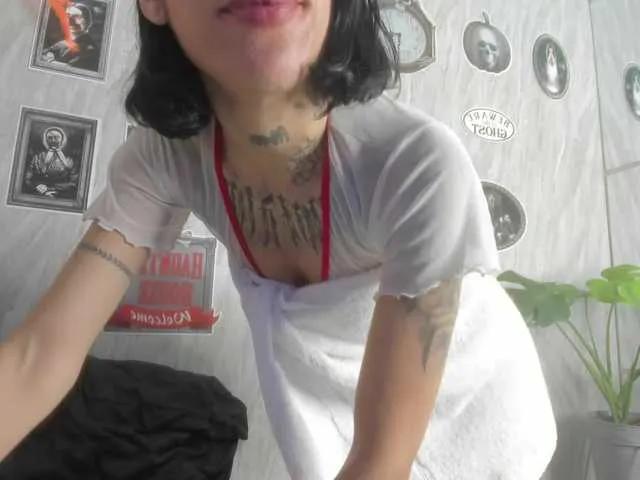 Offline wandalover on BongaCams