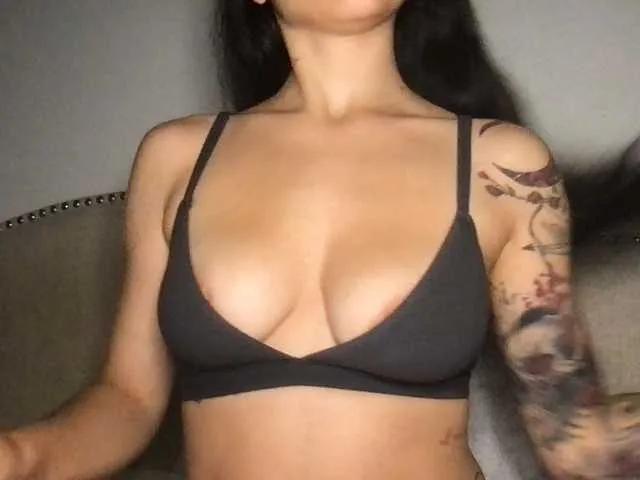 Offline Xoxcat on BongaCams