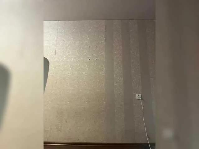 Freechat Your-Kissa- on BongaCams