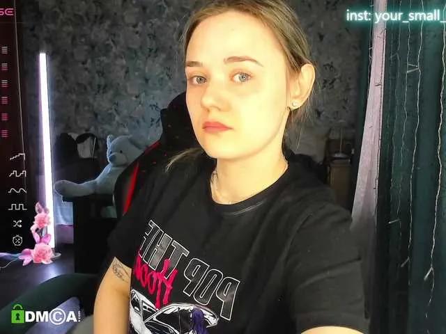 Offline your-small-bunny on BongaCams