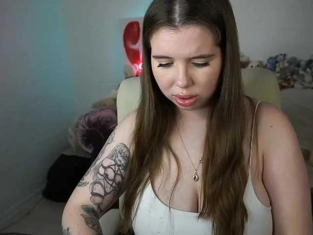 Freechat YourSecretDesire on BongaCams