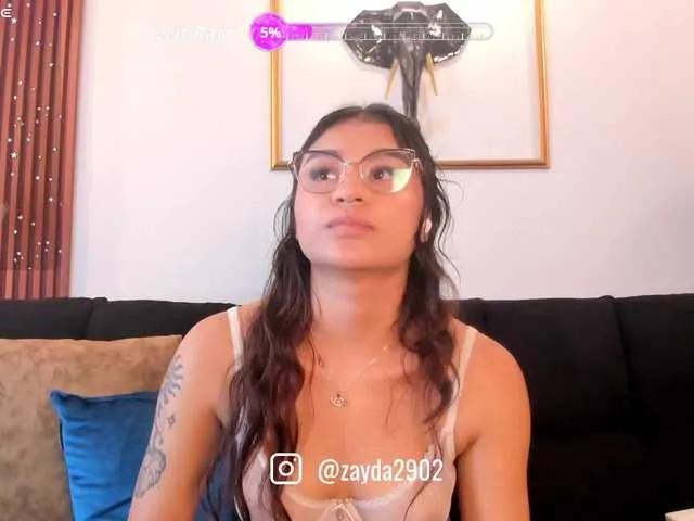Offline Zayyda on BongaCams