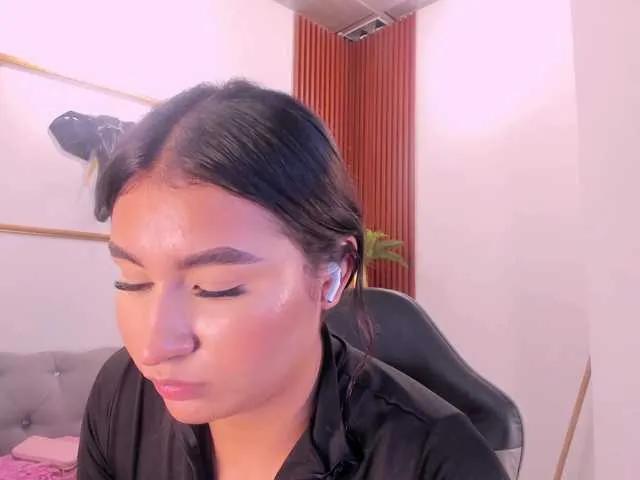 Offline Zayyda on BongaCams