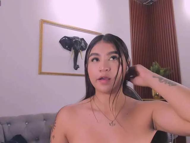 Offline Zayyda on BongaCams