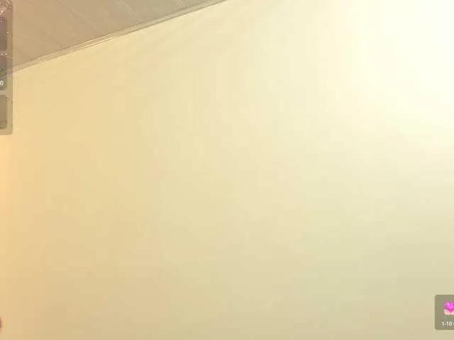 Freechat ZURY-TAY on BongaCams