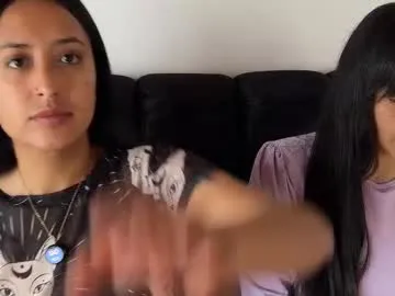 Freechat 2summerlove2 on Chaturbate