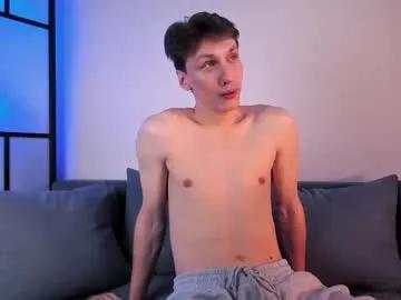 Freechat adrian_di on Chaturbate