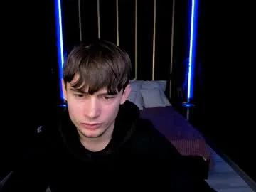 alejandro_ellias — GOAL: striptease [43 tokens remaining] Welcome to my room! #new #18 #young #feet #muscle