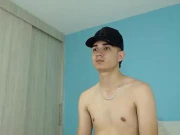 Freechat alejo_gray1 on Chaturbate
