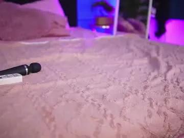 Freechat alexxisrae on Chaturbate