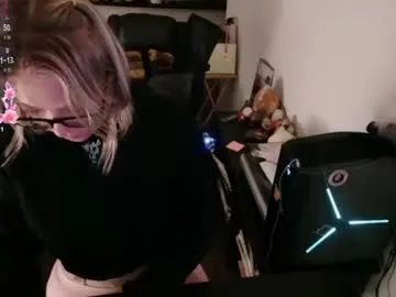 Freechat aliceliddell710 on Chaturbate